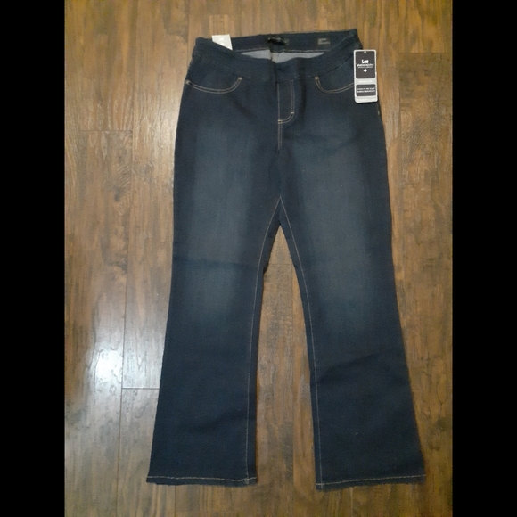 Women's Pull On Stretch Jean's. - Picture 1 of 4